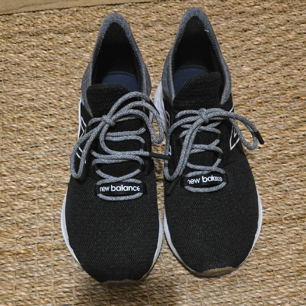 New Balance Black and Gray Sneakers